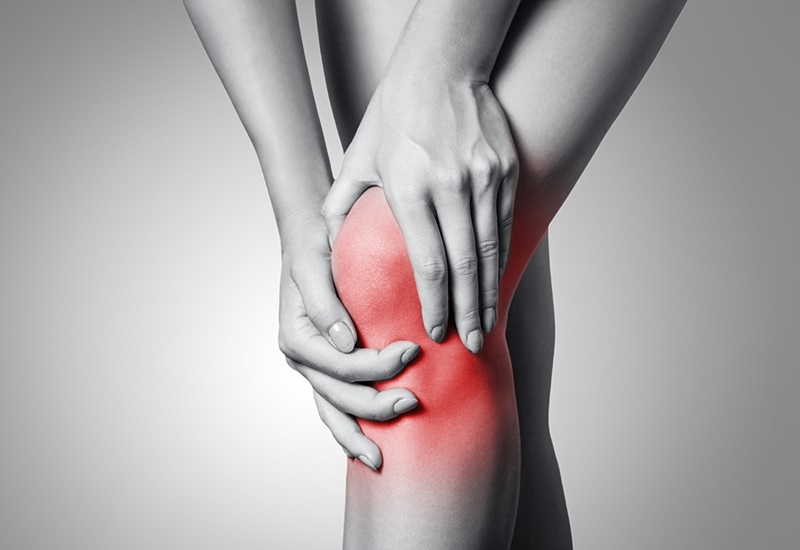 Huyệt Hoành Cốt giúp giảm đau sưng xương khớp hiệu quả