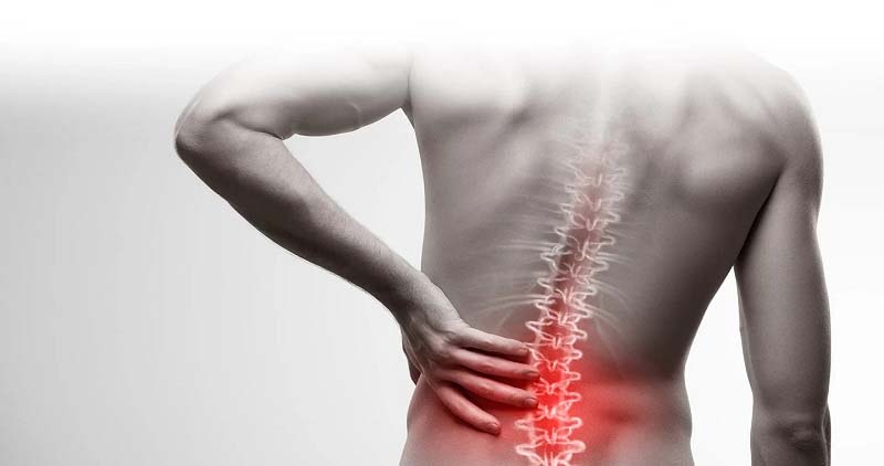Đau lưng trái xuất phát từ nhiều nguyên nhân khác nhau