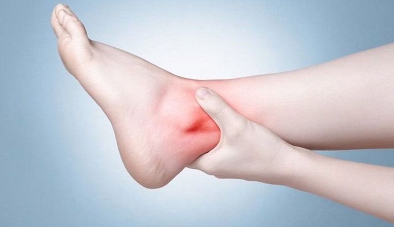 Tác dụng huyệt Côn Lôn trong điều trị các bệnh lý vùng cổ và gót chân