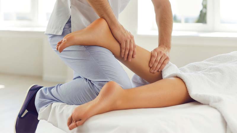 Bấm huyệt Ủy Trung hỗ trợ giảm đau nhanh chóng