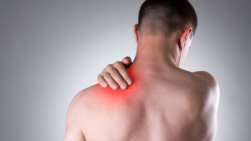 Đau vai trái: Nguyên nhân, triệu chứng và cách điều trị